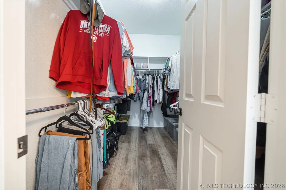 1683 Robinson Road Bokchito, OK 74726