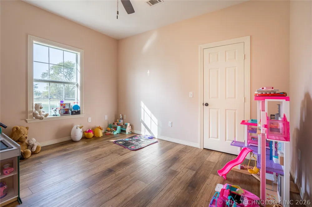 1683 Robinson Road Bokchito, OK 74726