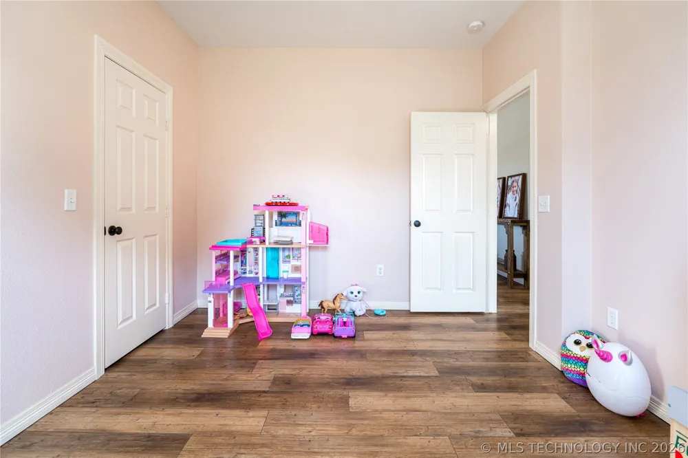 1683 Robinson Road Bokchito, OK 74726