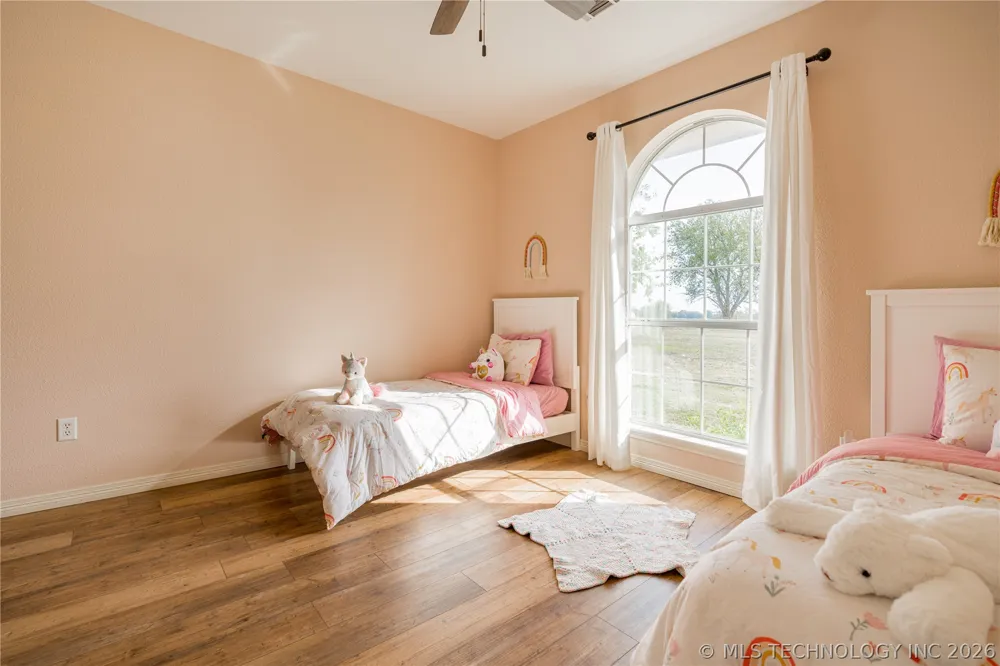 1683 Robinson Road Bokchito, OK 74726