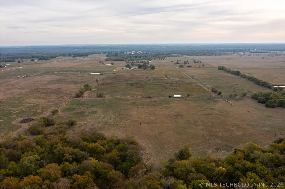 1683 Robinson Road Bokchito, OK 74726