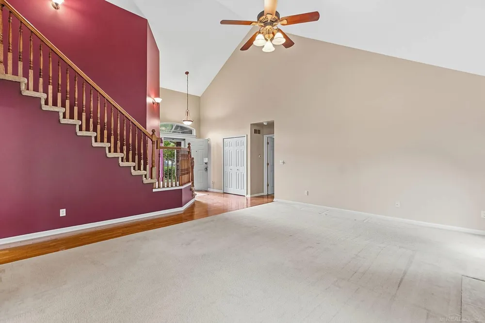 28754 Coleridge Street Harrison Charter Township, MI 48045