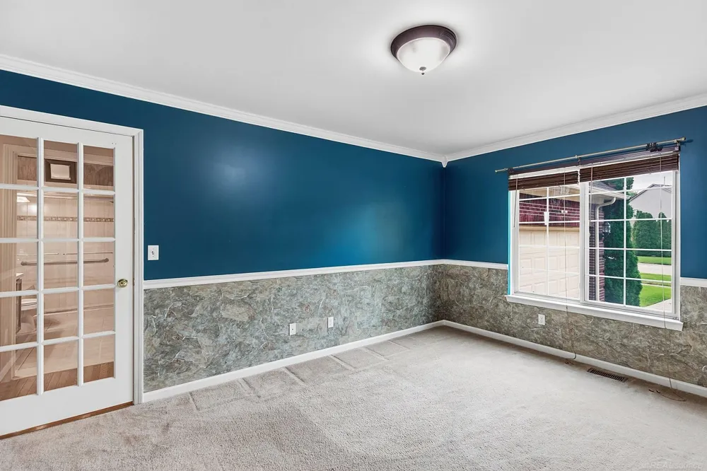 28754 Coleridge Street Harrison Charter Township, MI 48045