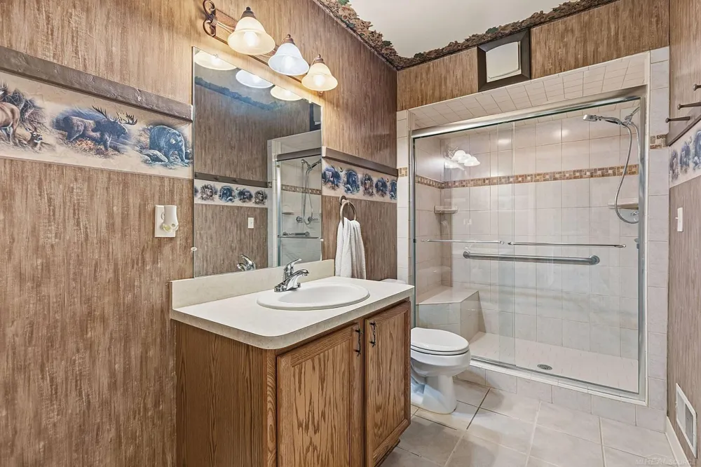 28754 Coleridge Street Harrison Charter Township, MI 48045