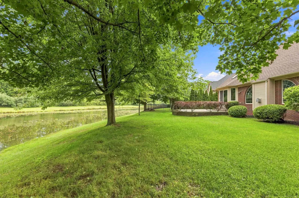 28754 Coleridge Street Harrison Charter Township, MI 48045