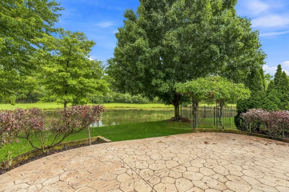 28754 Coleridge Street Harrison Charter Township, MI 48045