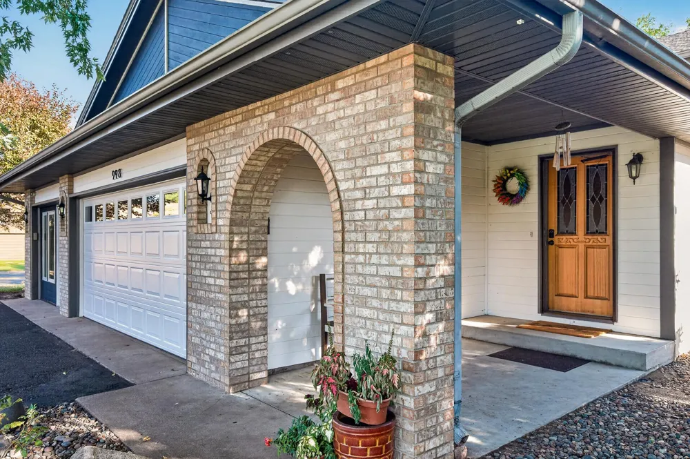 998 99th Lane NE Blaine, MN 55434