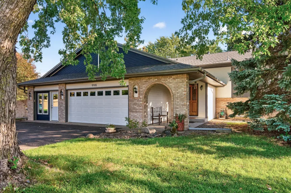 998 99th Lane NE Blaine, MN 55434