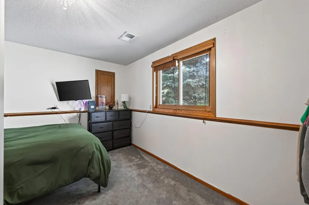 998 99th Lane NE Blaine, MN 55434