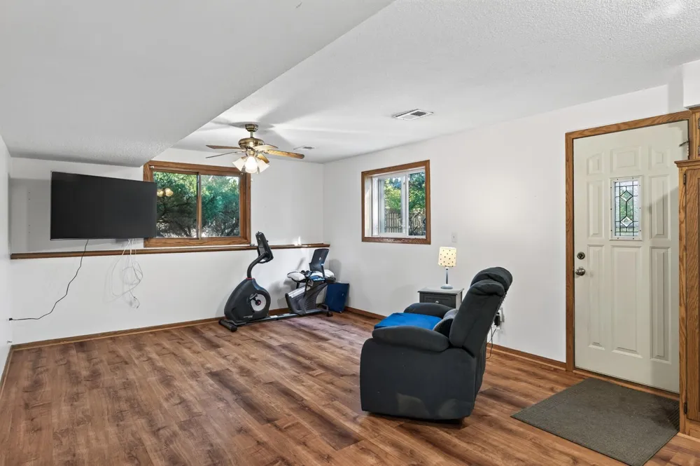 998 99th Lane NE Blaine, MN 55434