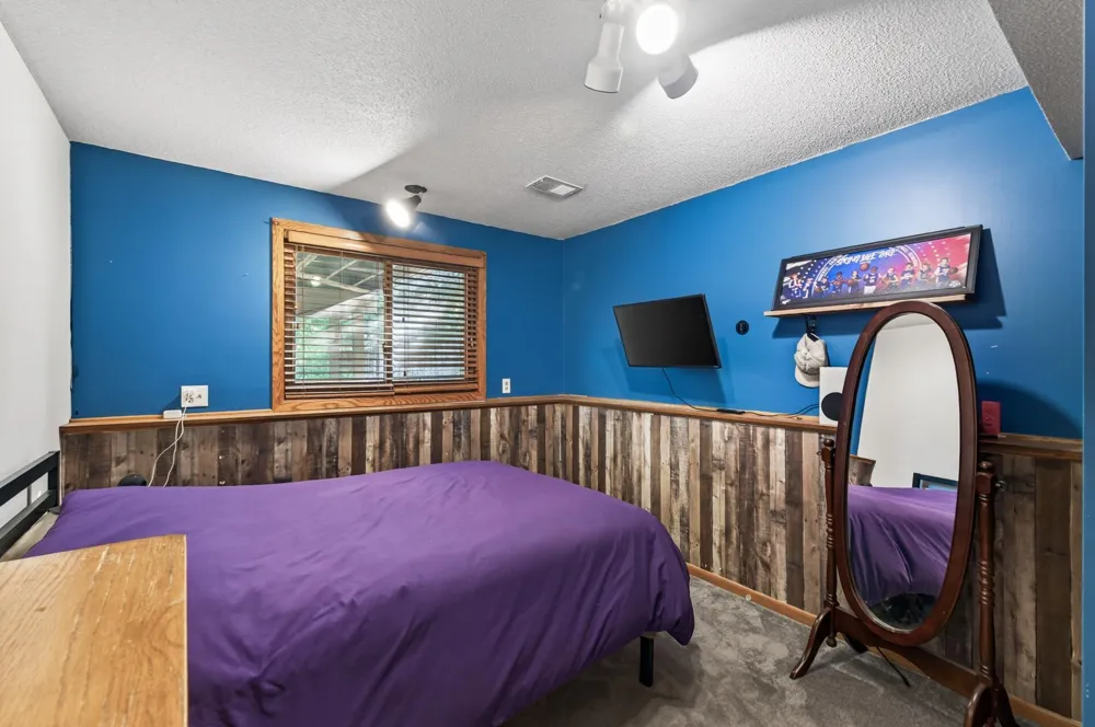 998 99th Lane NE Blaine, MN 55434