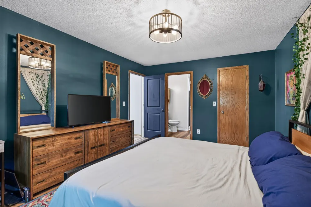 998 99th Lane NE Blaine, MN 55434