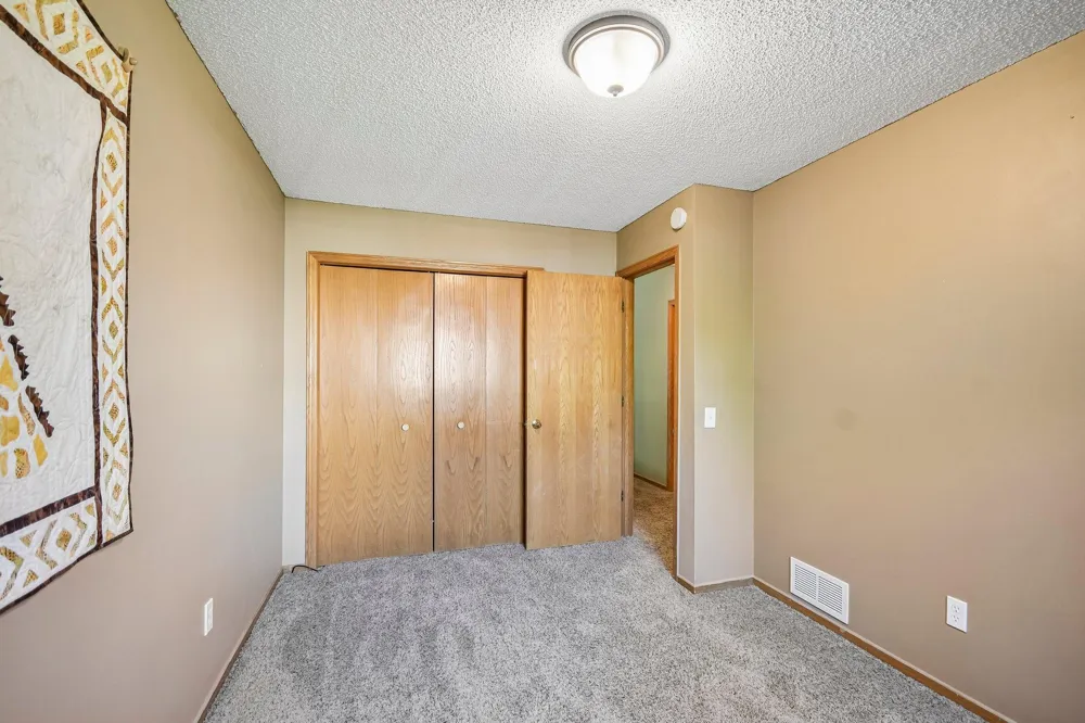 5448 187th Street W Farmington, MN 55024