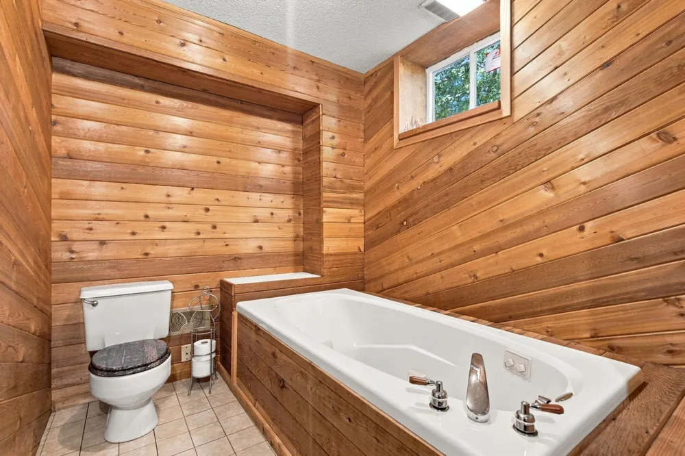 20350 Jewel Avenue Forest Lake, MN 55025