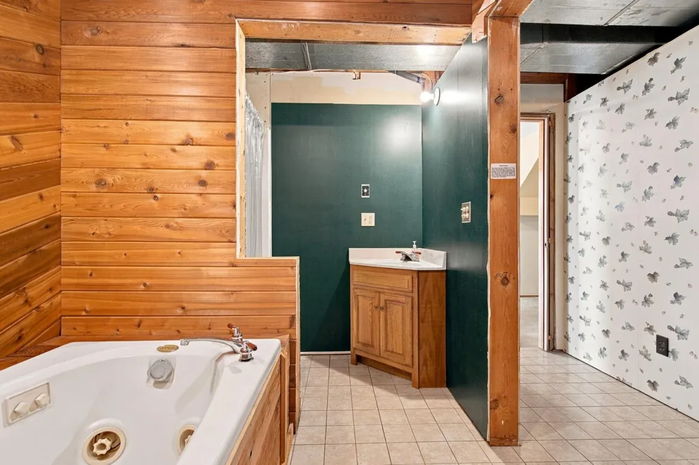 20350 Jewel Avenue Forest Lake, MN 55025