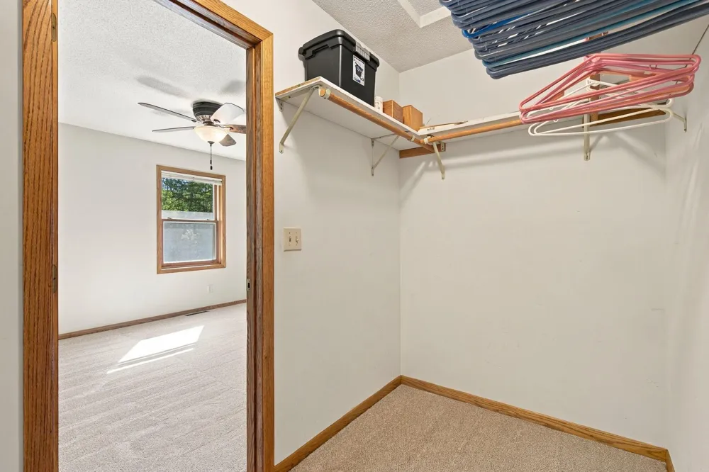 20350 Jewel Avenue Forest Lake, MN 55025