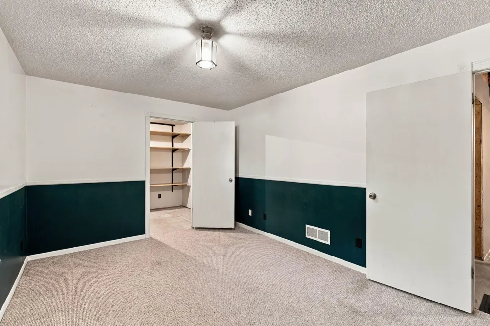 20350 Jewel Avenue Forest Lake, MN 55025