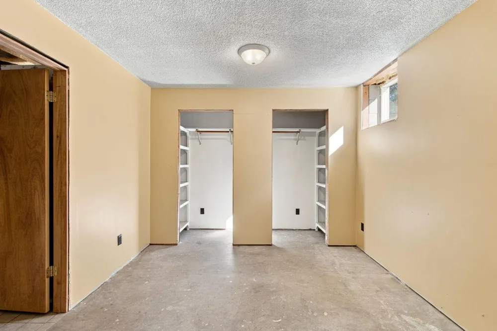 20350 Jewel Avenue Forest Lake, MN 55025