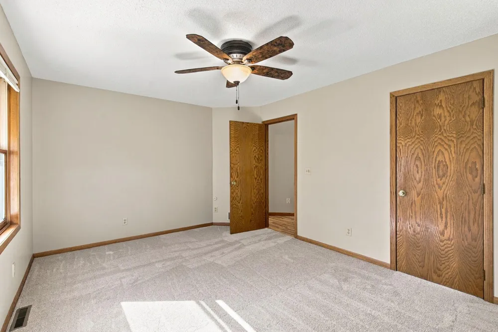 20350 Jewel Avenue Forest Lake, MN 55025