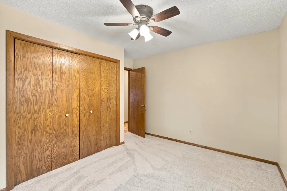 20350 Jewel Avenue Forest Lake, MN 55025