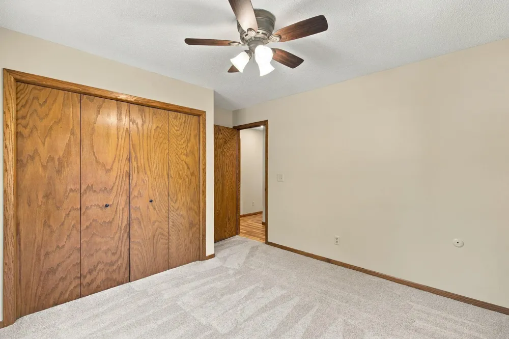 20350 Jewel Avenue Forest Lake, MN 55025