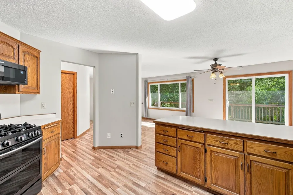 20350 Jewel Avenue Forest Lake, MN 55025