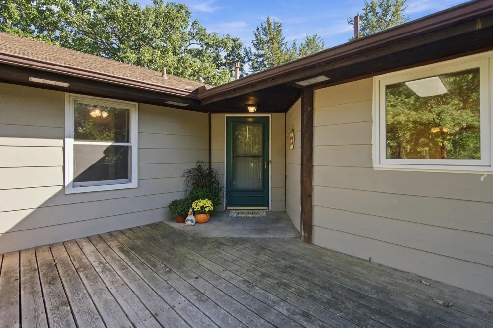 20350 Jewel Avenue Forest Lake, MN 55025