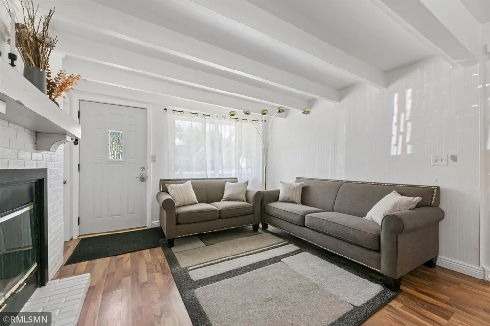 8635 Colfax Avenue S Bloomington, MN 55420