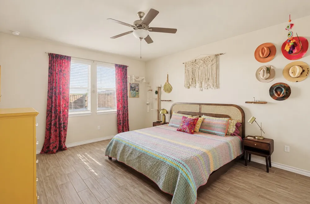 862 Pepperbark Loop Buda, TX 78610