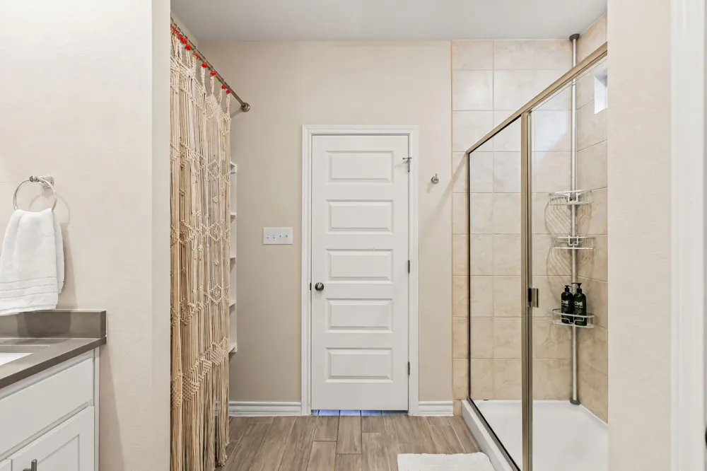 862 Pepperbark Loop Buda, TX 78610