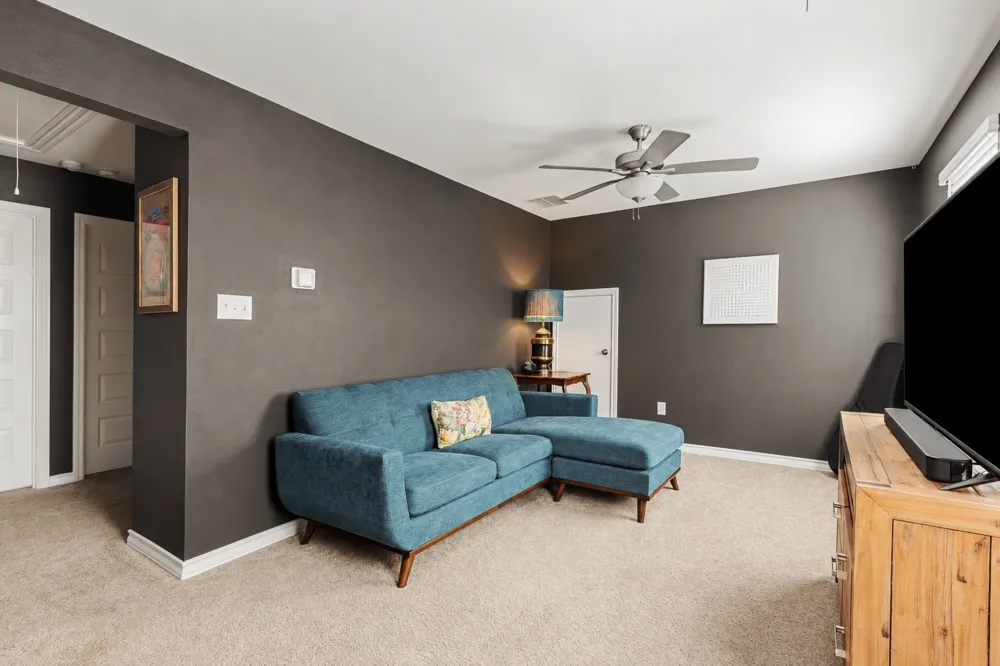 862 Pepperbark Loop Buda, TX 78610