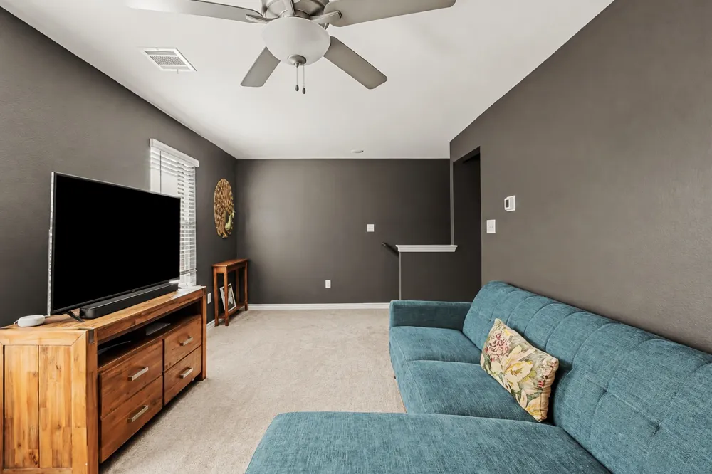 862 Pepperbark Loop Buda, TX 78610