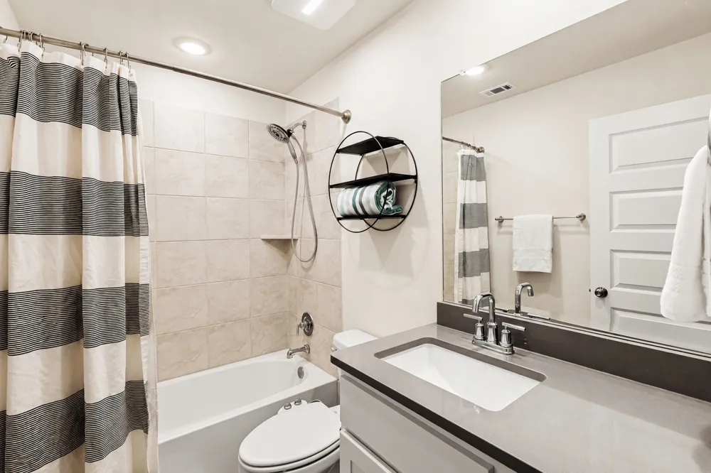 862 Pepperbark Loop Buda, TX 78610