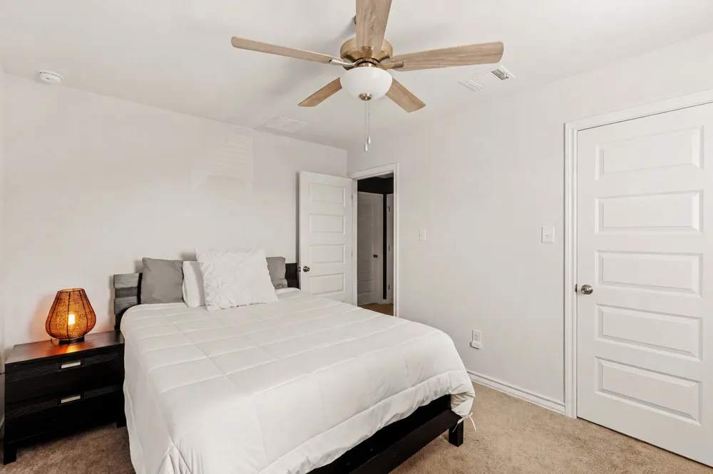 862 Pepperbark Loop Buda, TX 78610