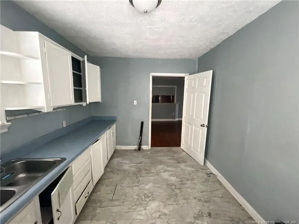 2221 Bragg Boulevard Fayetteville, NC 28303