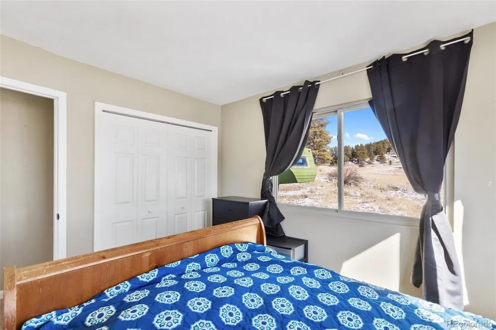 11 Valley Circle Guffey, CO 80820