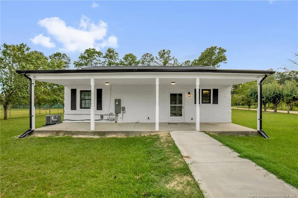 721 Cope Rd Red Springs, NC 28377