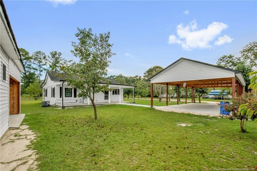 721 Cope Rd Red Springs, NC 28377