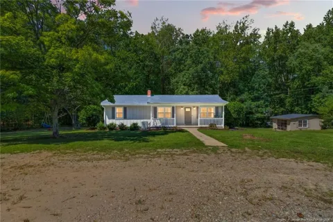 2114 Spring Lane