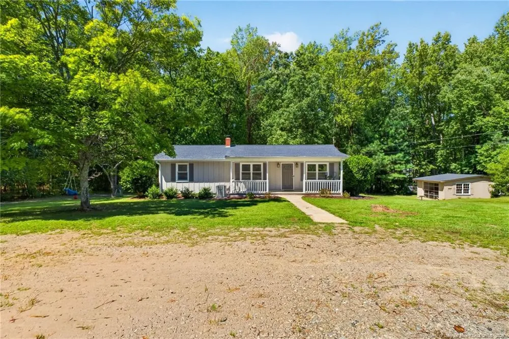 2114 Spring Lane Sanford, NC 27330