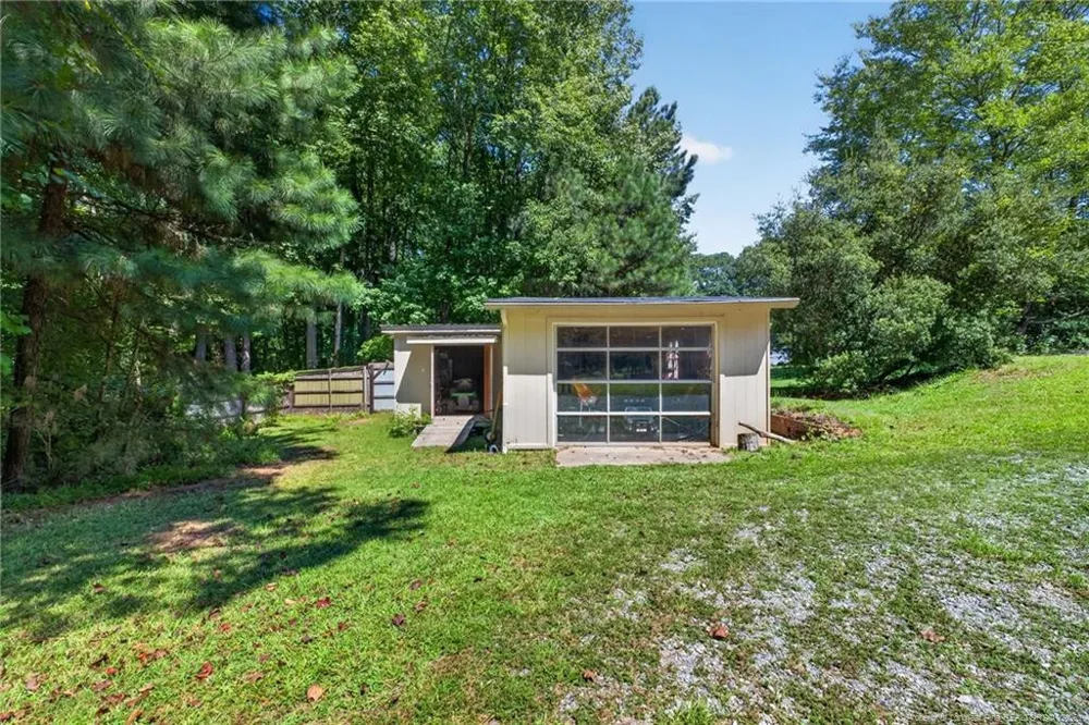 2114 Spring Lane Sanford, NC 27330