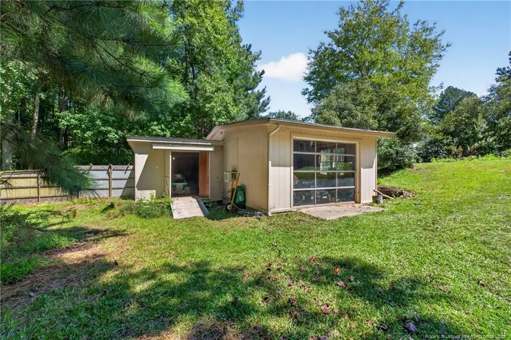 2114 Spring Lane Sanford, NC 27330