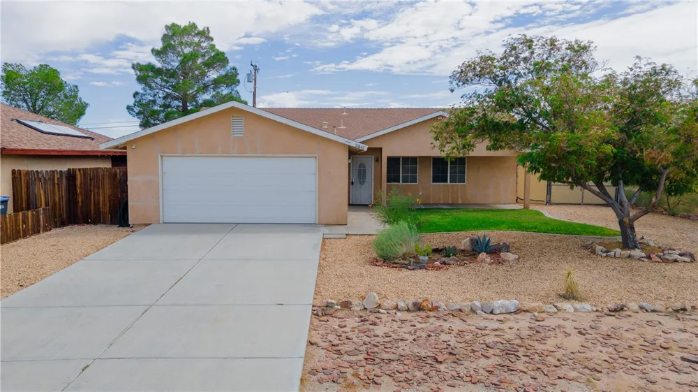 21648 95th California City, CA 93505