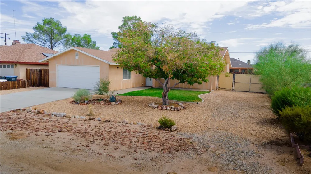 21648 95th California City, CA 93505