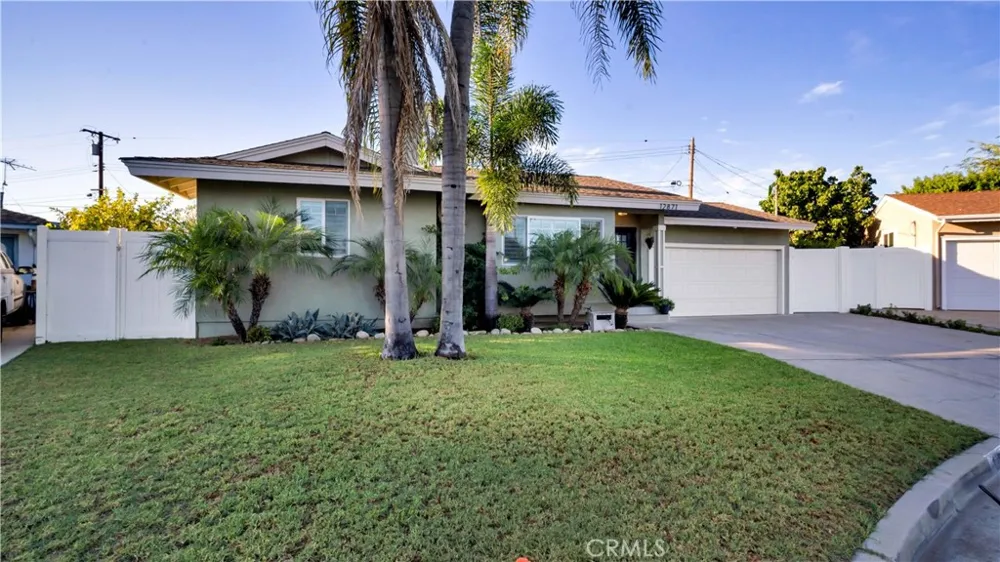 12871 Loretta Drive Santa Ana, CA 92705