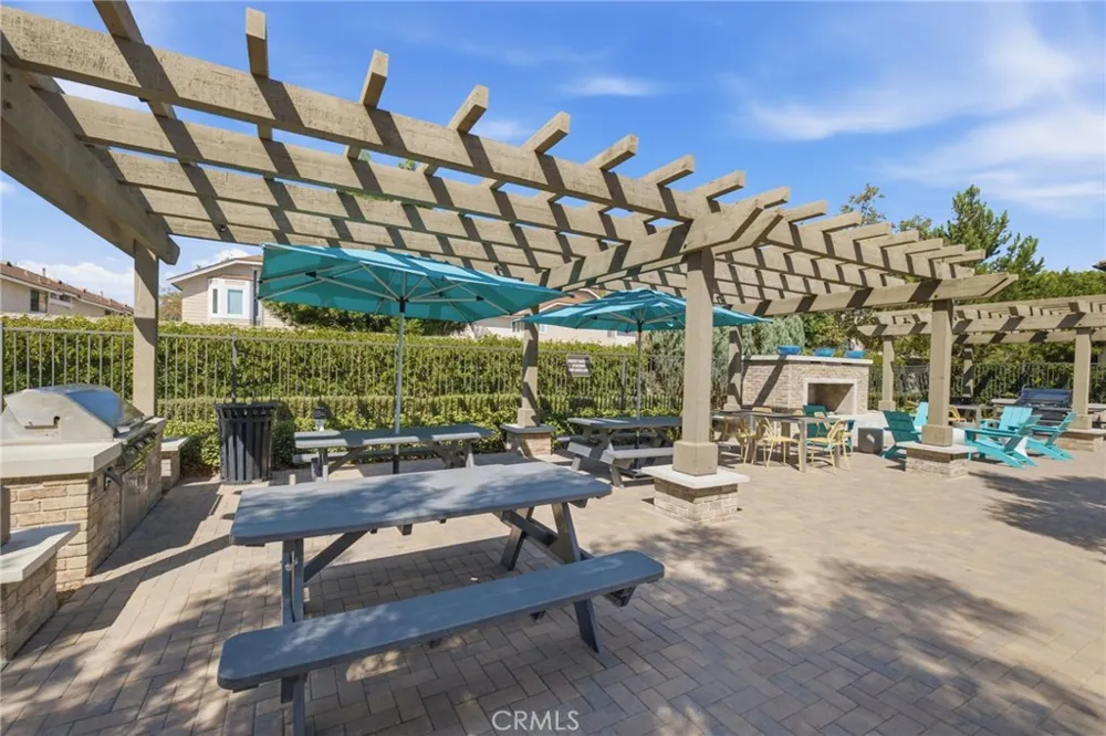 414 Lucent Stanton, CA 90680