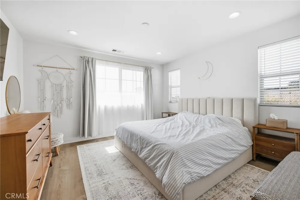 414 Lucent Stanton, CA 90680