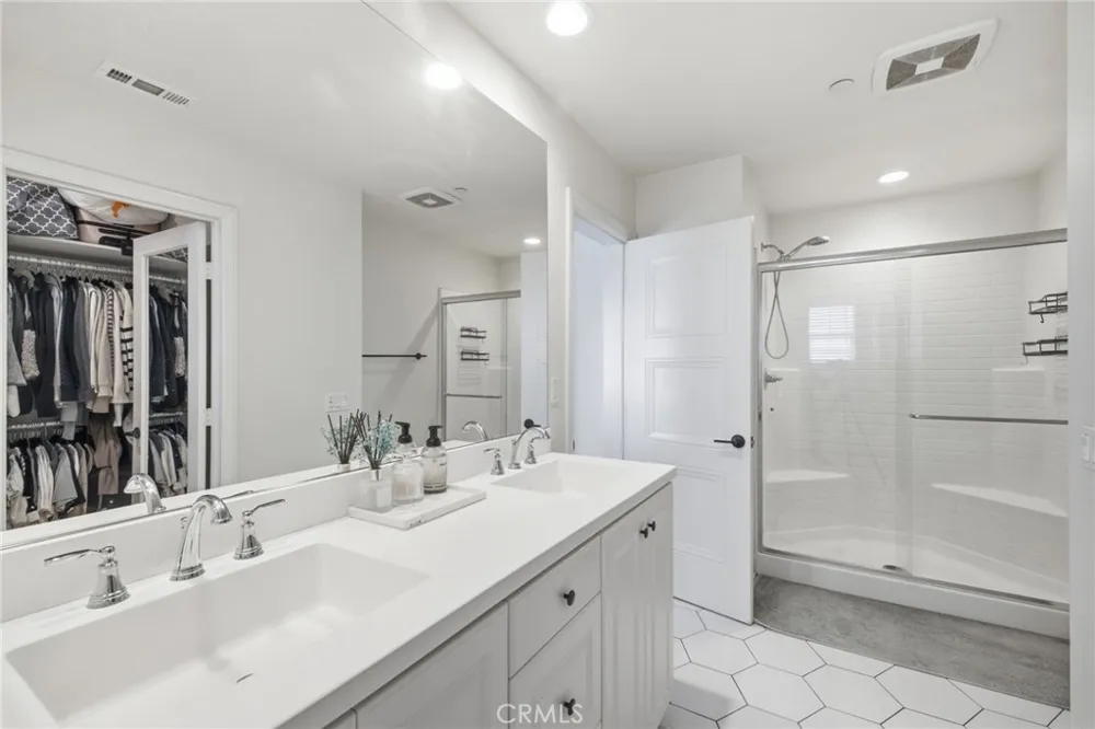 414 Lucent Stanton, CA 90680