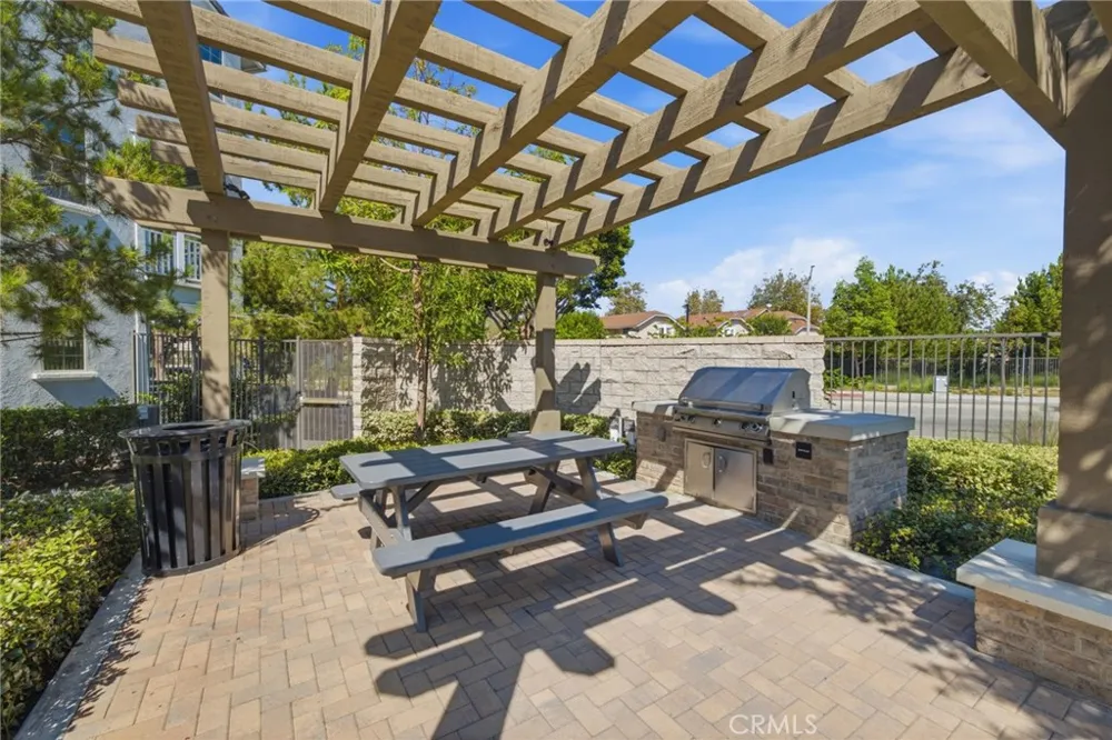 414 Lucent Stanton, CA 90680