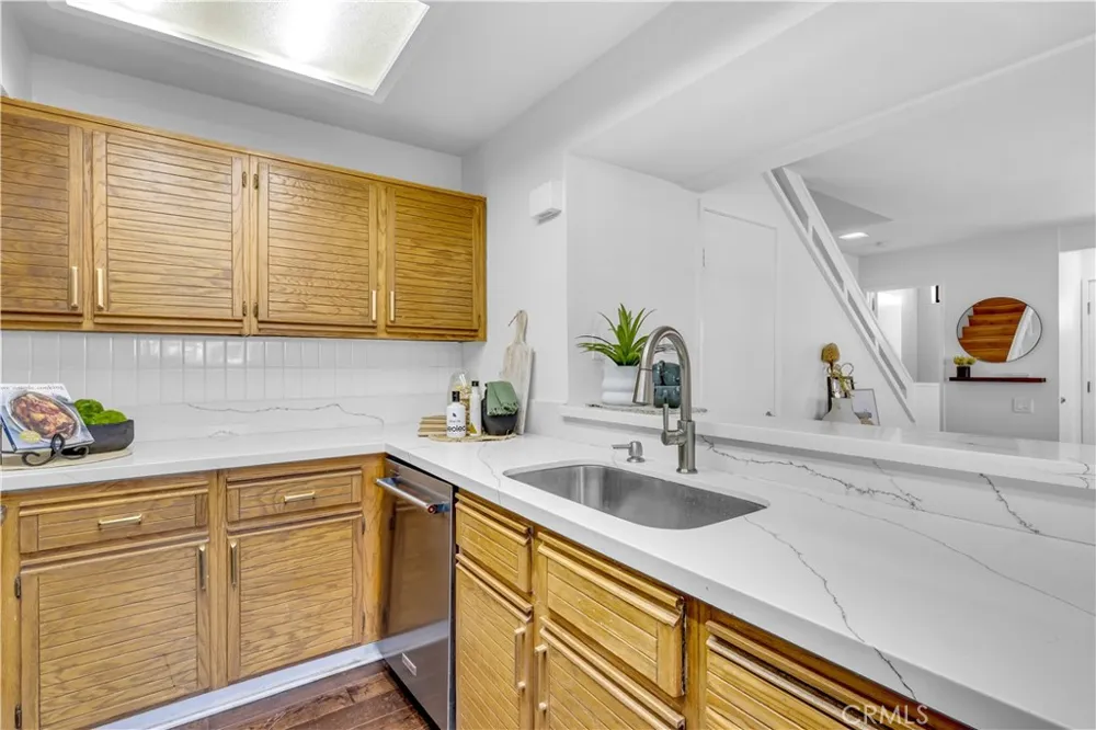 25761 Le Parc #23 Lake Forest, CA 92630